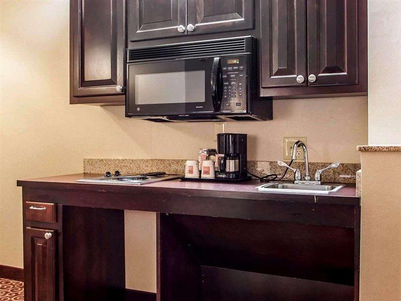 Comfort Suites East Brunswick - South River Extérieur photo