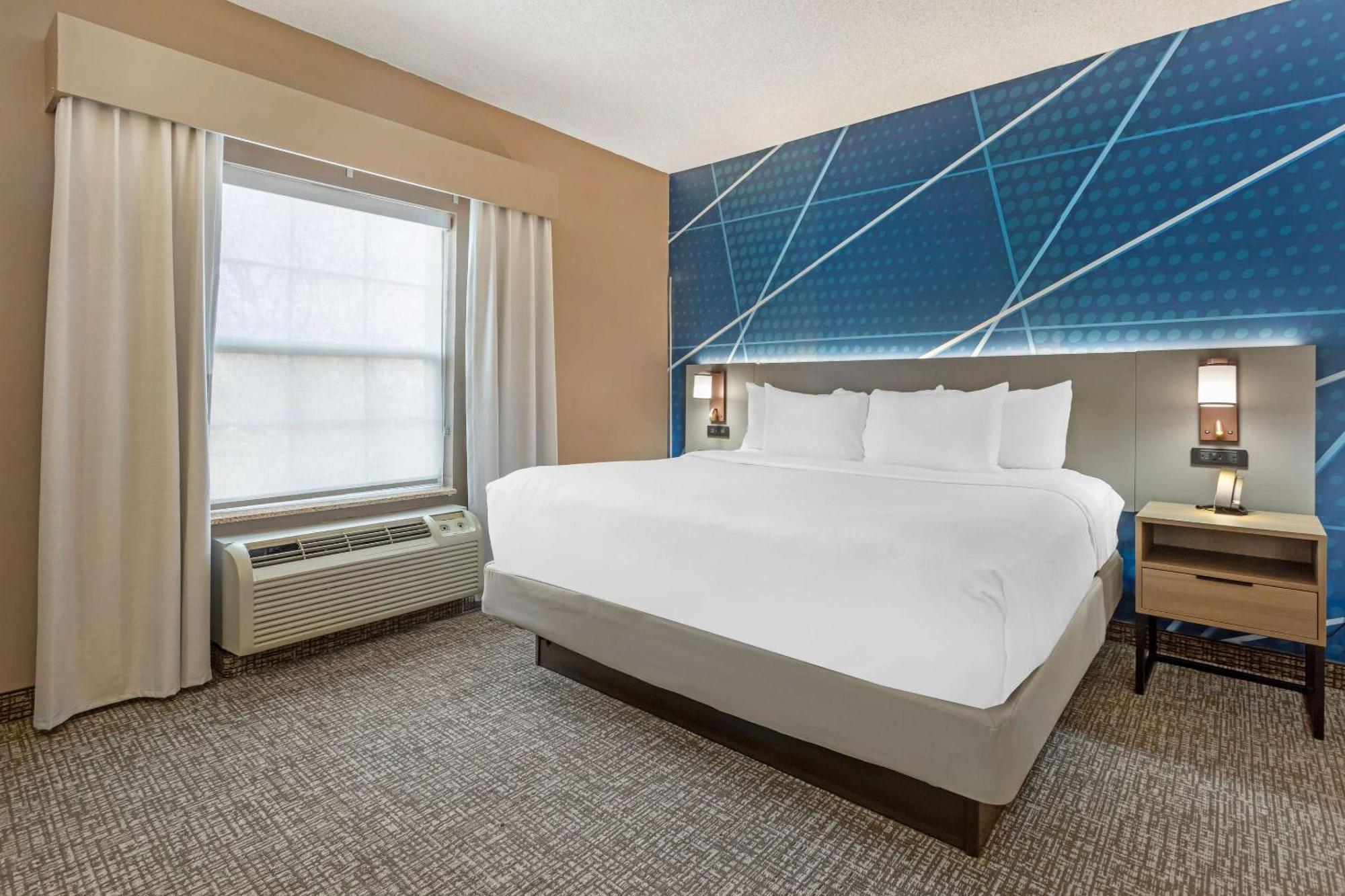Comfort Suites East Brunswick - South River Extérieur photo