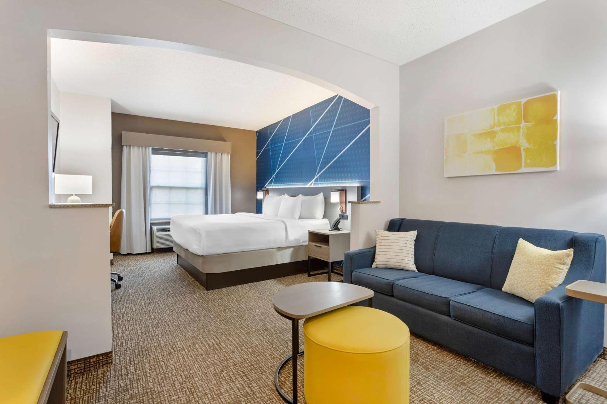 Comfort Suites East Brunswick - South River Extérieur photo