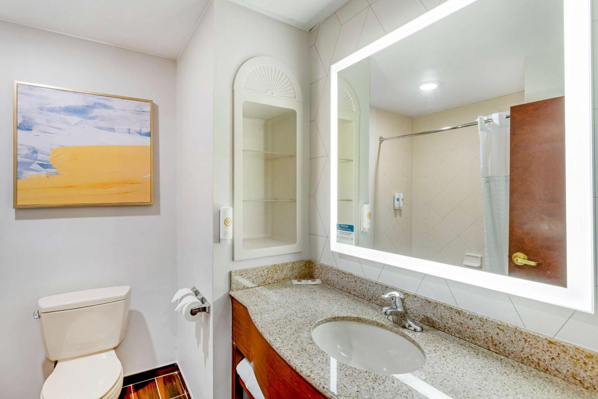 Comfort Suites East Brunswick - South River Extérieur photo