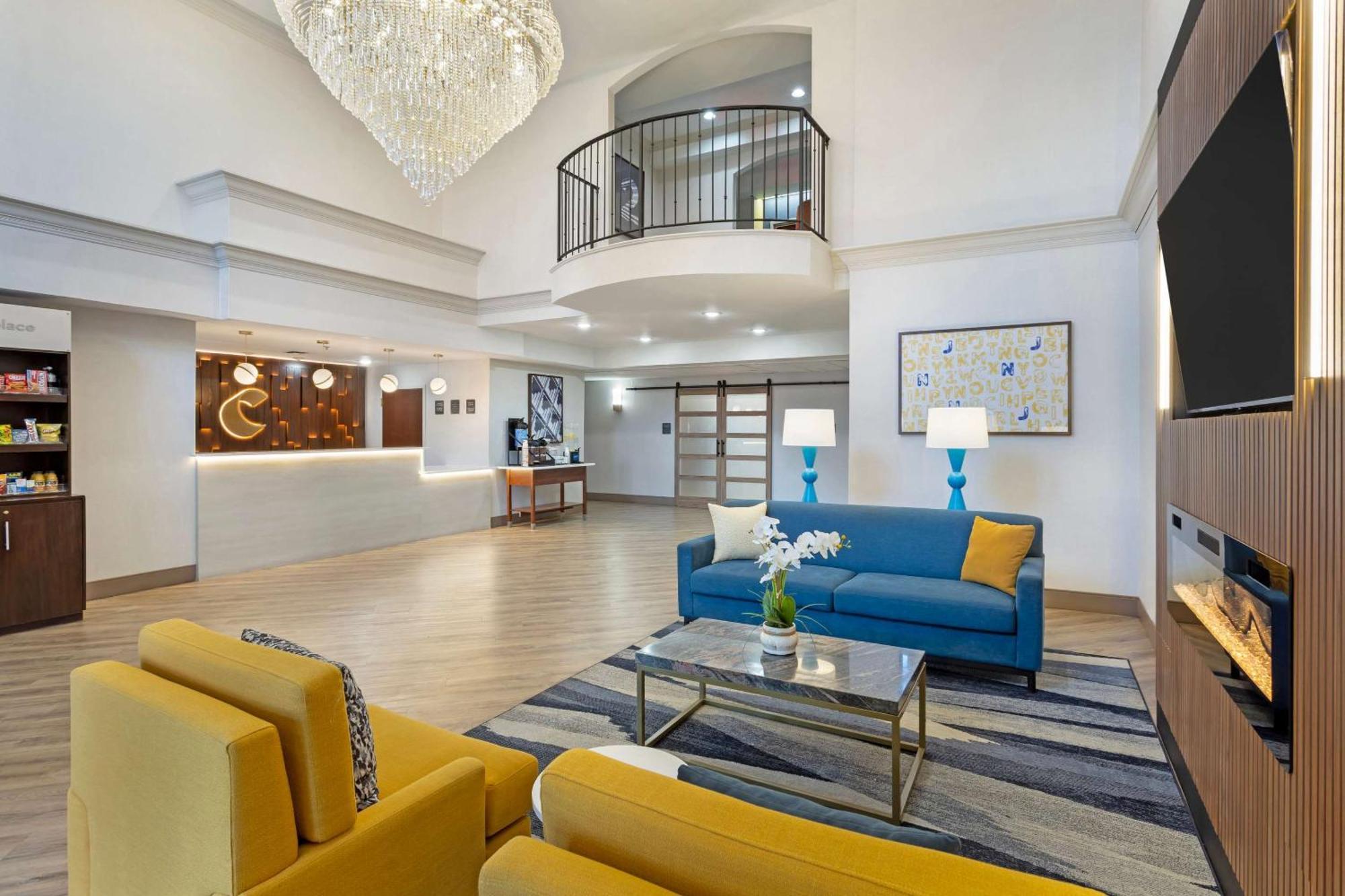 Comfort Suites East Brunswick - South River Extérieur photo